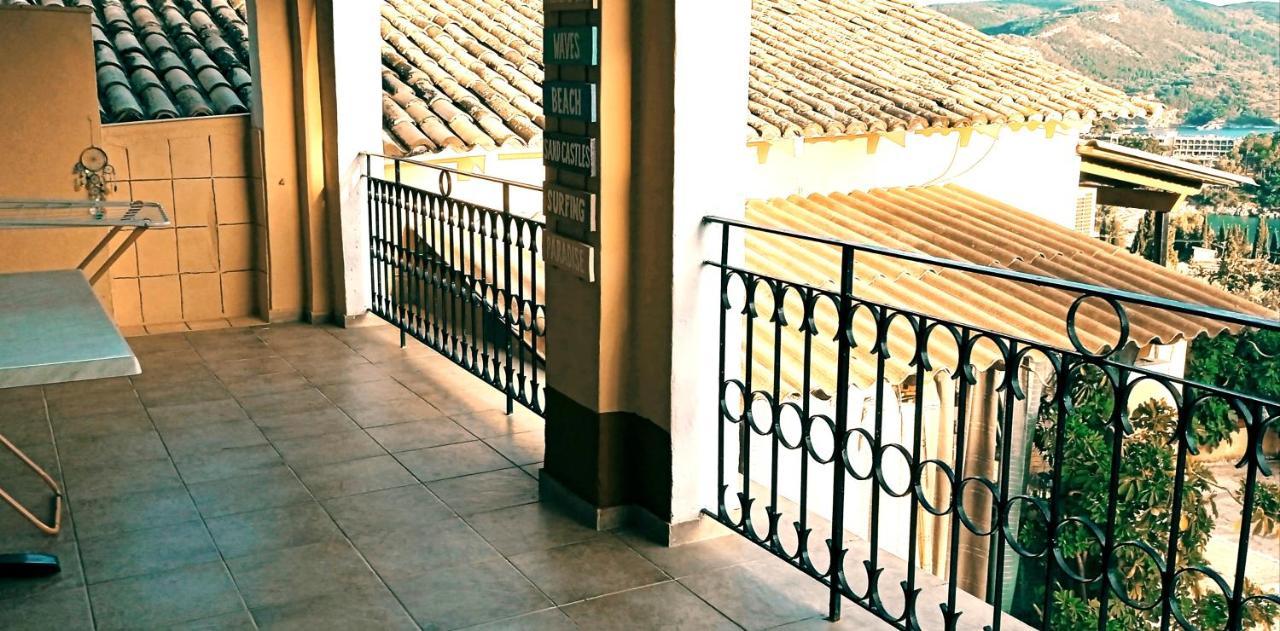 Vassilis Apartments ปาเลโอกัสไตรซา ภายนอก รูปภาพ